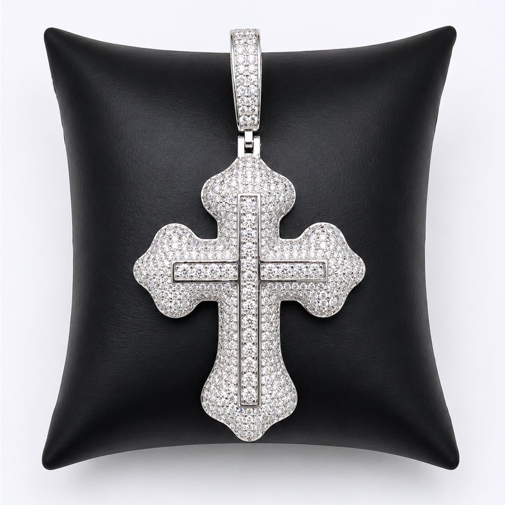 925 Sterling Silver 6.20CT Iced Out MOISSANITE Gothic Cross Men’s Pendant